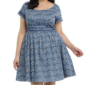 Hot Topic Doctor Who Tardis Dress, L